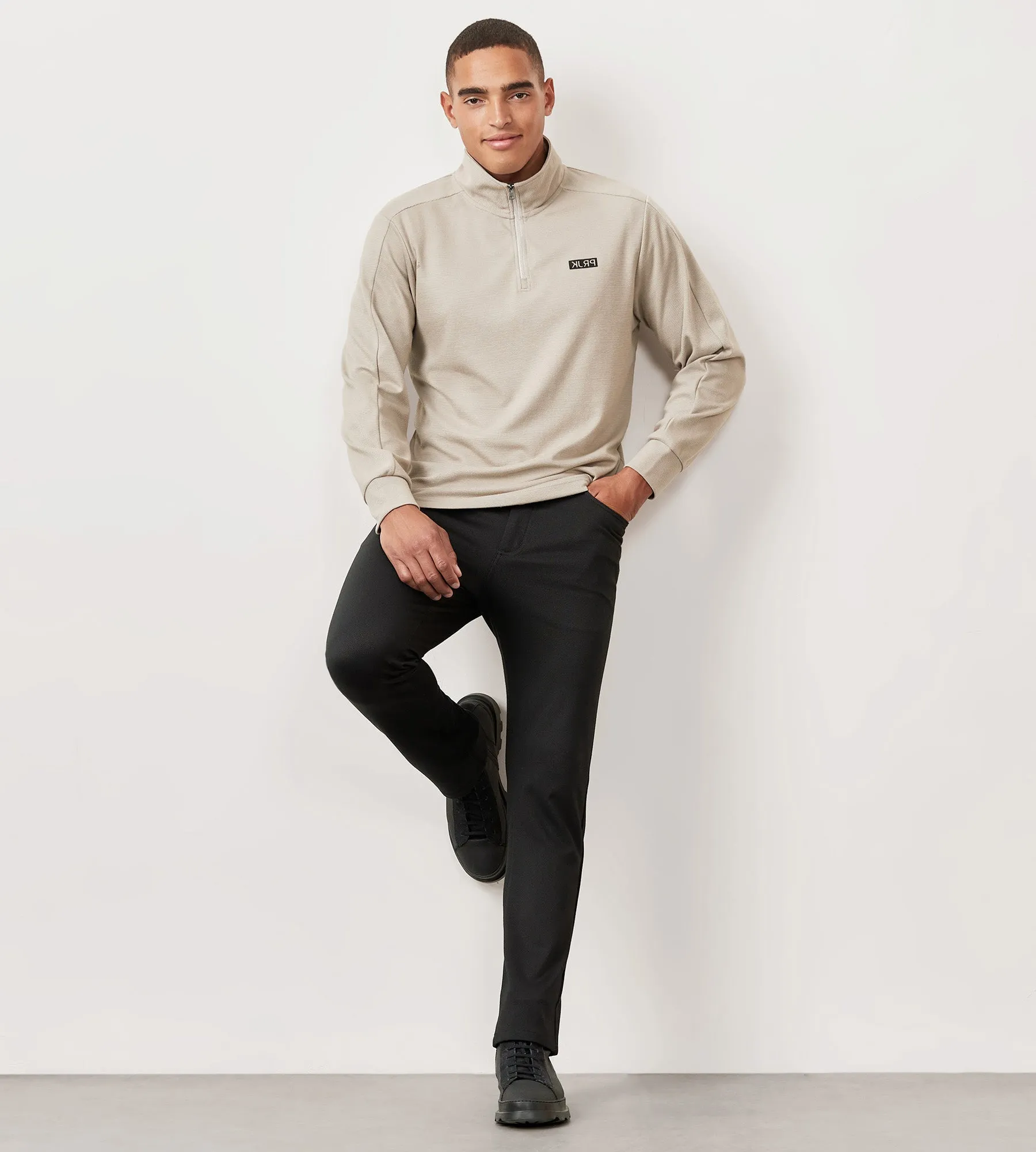 Modern Fit Long Sleeve Quarter-Zip Mock Neck Sweater