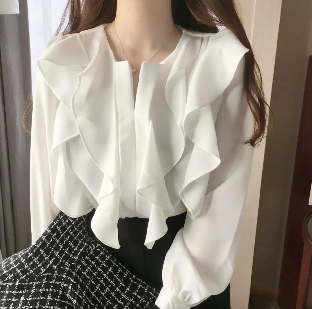 Ruffled Collar Long Sleeve Shirt