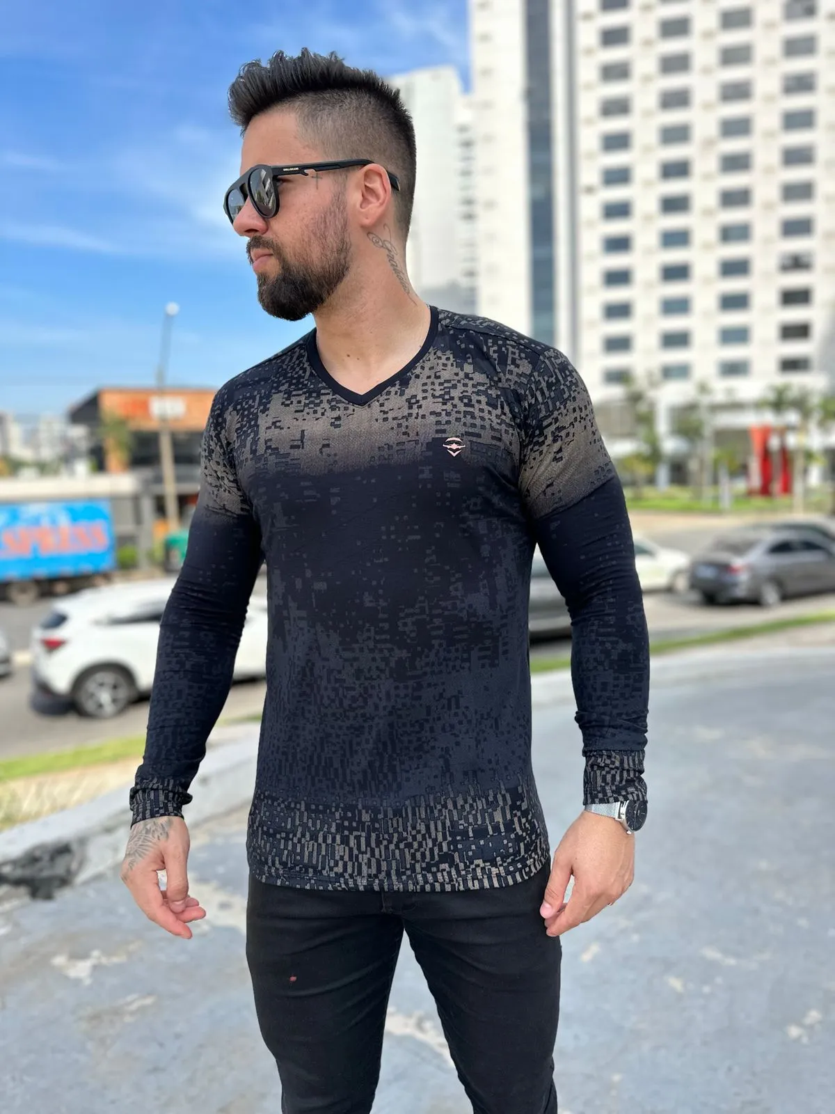 Volar Men's Long Sleeve V Neck Shirt 10v1